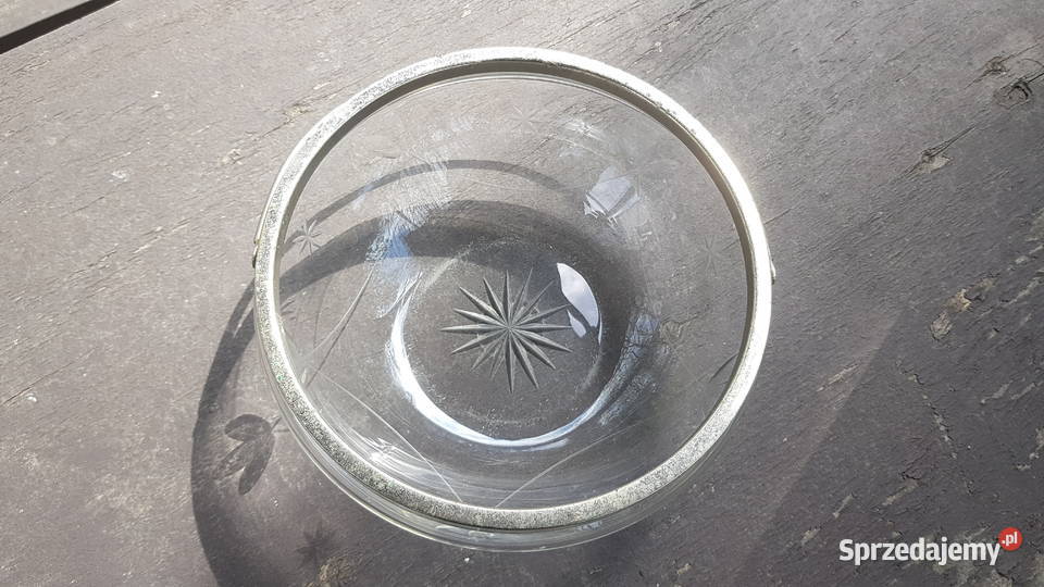 Trzy stare misy ze stalowymi uchwytami Myszków