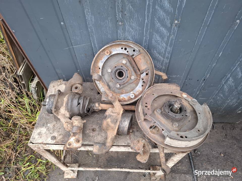 SYRENA 104 105 BOSTO R20 zwrotnica przód