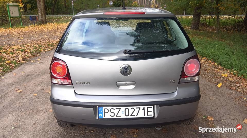 Volkswagen polo 5 drzwi zarej ubezp niski 136 Wronki
