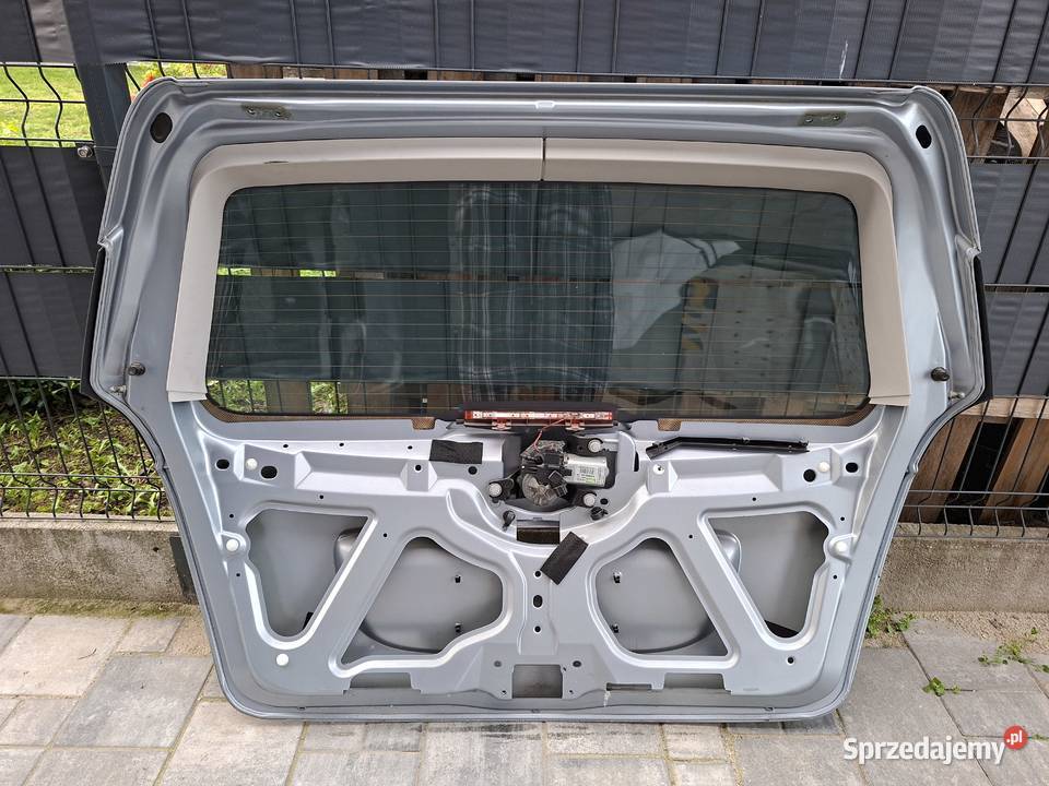 Tylna klapa z szybą mercedes w169 osobowe Starowa Góra sprzedam