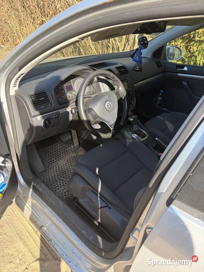 Golf nieuszkodzony sprzedam