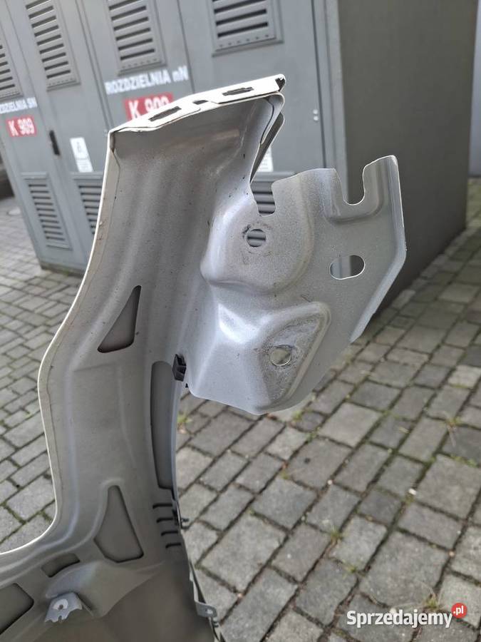 Tesla Y błotnik prawy przód przedni