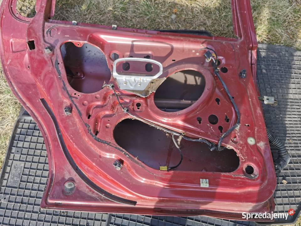 Drzwi lewy tył Ford Mondeo LiftBack mk2 mazowieckie Sierzchów