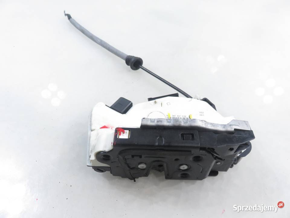 ZAMEK PRAWY PRZEDNI VW TIGUAN 5N 5N1837016F