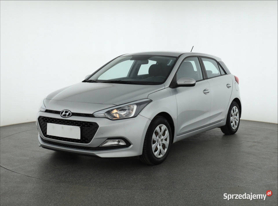 Hyundai i20 12 srebrny mazowieckie Piaseczno