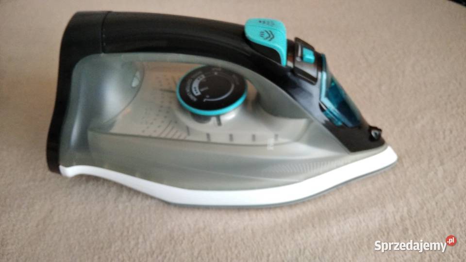 Żelazko parowe bezprzewodowe QUIGG 2400W Dom i Ogród Nowy Tomyśl