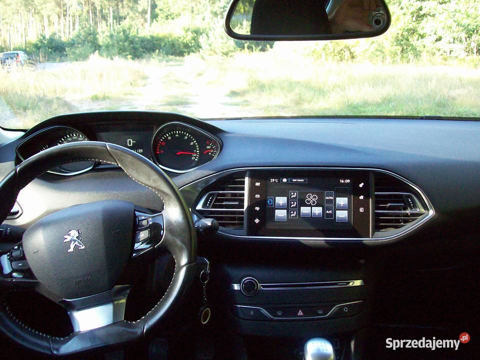 Peugeot 308 16B THP Active 2013r 2 kpl kół 172000km Poniatowa sprzedam