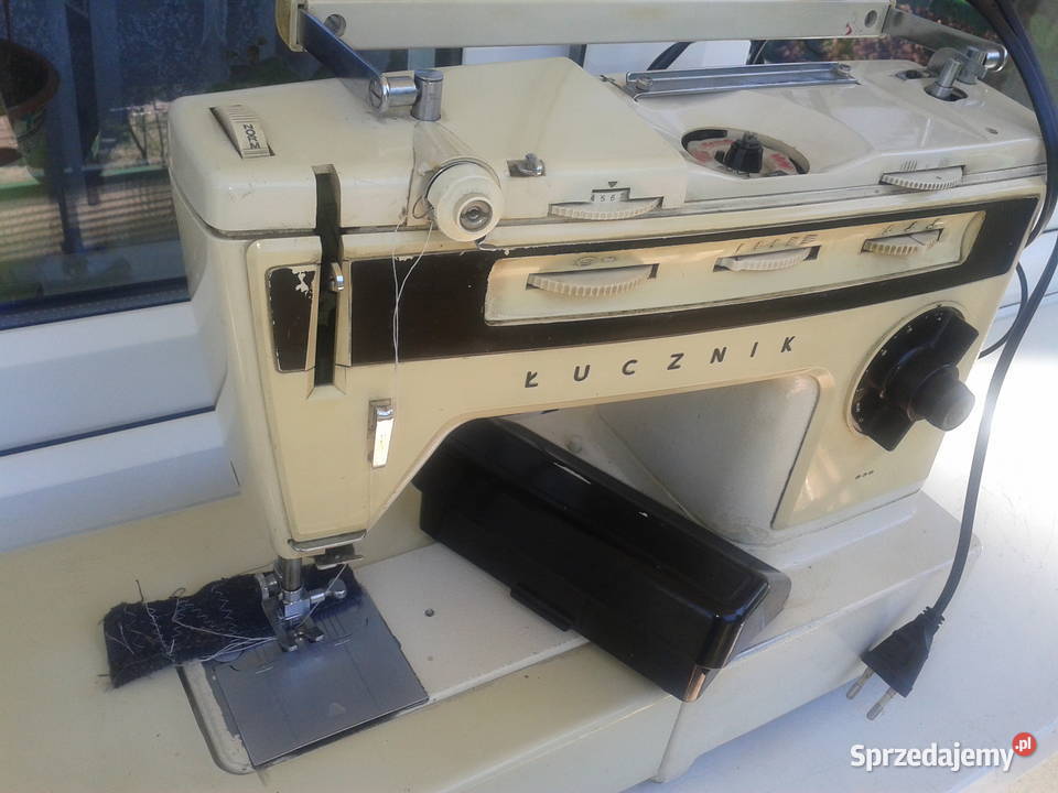 Maszyna do szycia ŁUCZNIKSINGER Radom