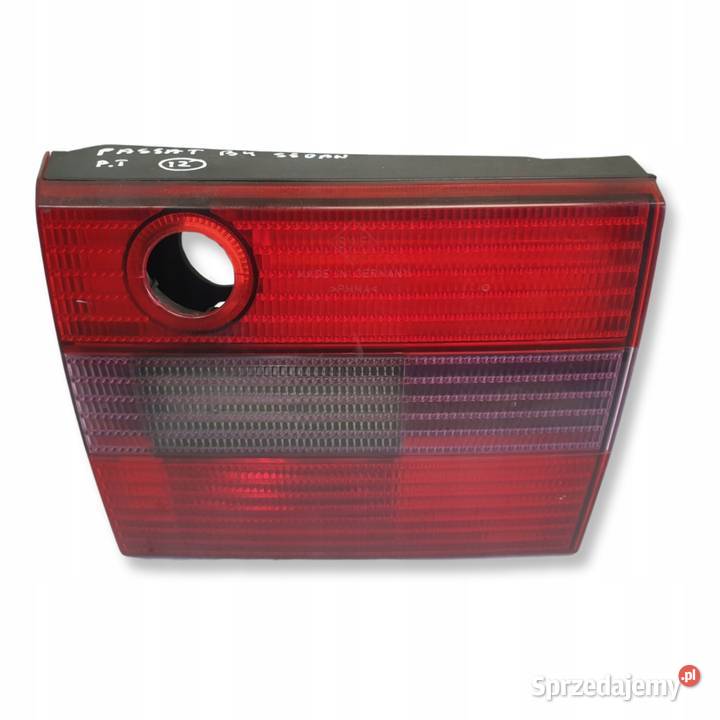 LAMPA Prawy VW Passat B4 sedan TYLNA tył osobowe Rudka