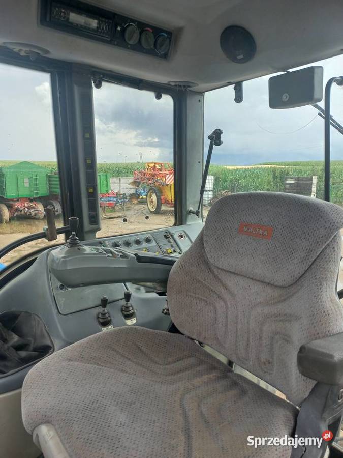 Ciągnik rolniczy Valtra T170 z tuzem Wyrzysk sprzedam