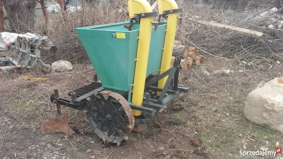 Sadzarka do ziemniaków dwurzedowa polska Sadzenie/siewniki Dzietrzkowice sprzedam