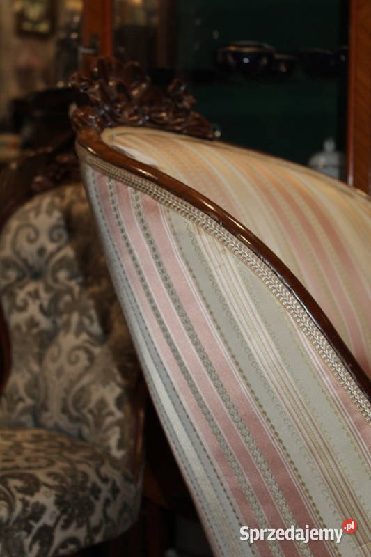 Fotel Emma z beżową tapicerką 217 FiaF