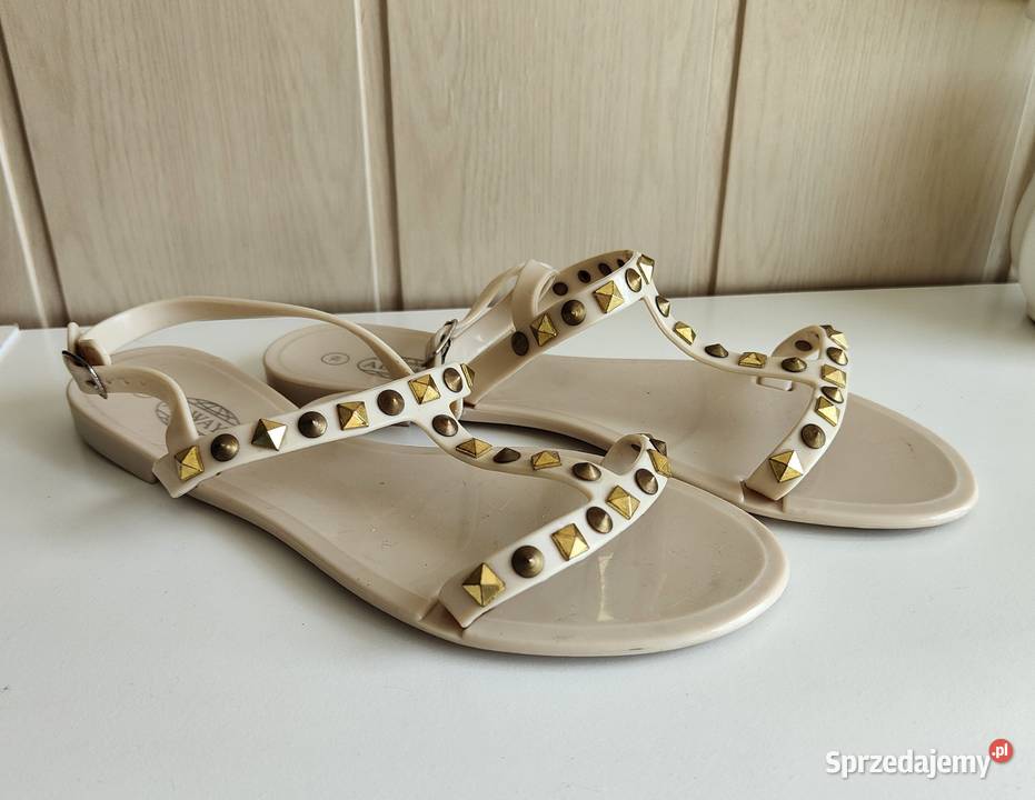 Beżowe sandały 39 sandałki buty płaskie gumowe Sandały i klapki Szczecin