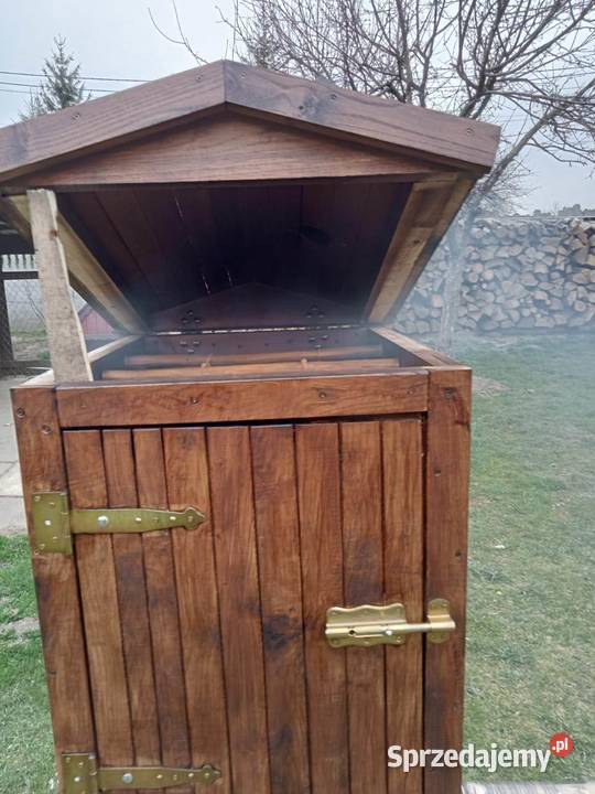 Wędzarnia drewniana Wędzarnie