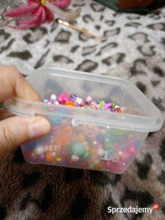 zestaw koralików do robienia biżuterii Poznań sprzedam