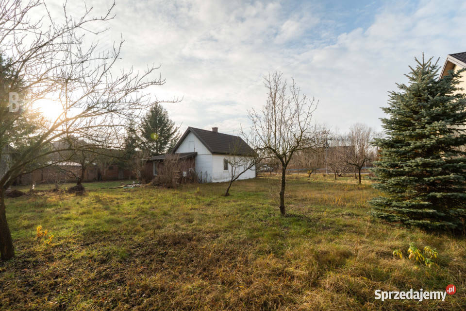 Grunt 1400m2 Ustanów Długa 35m