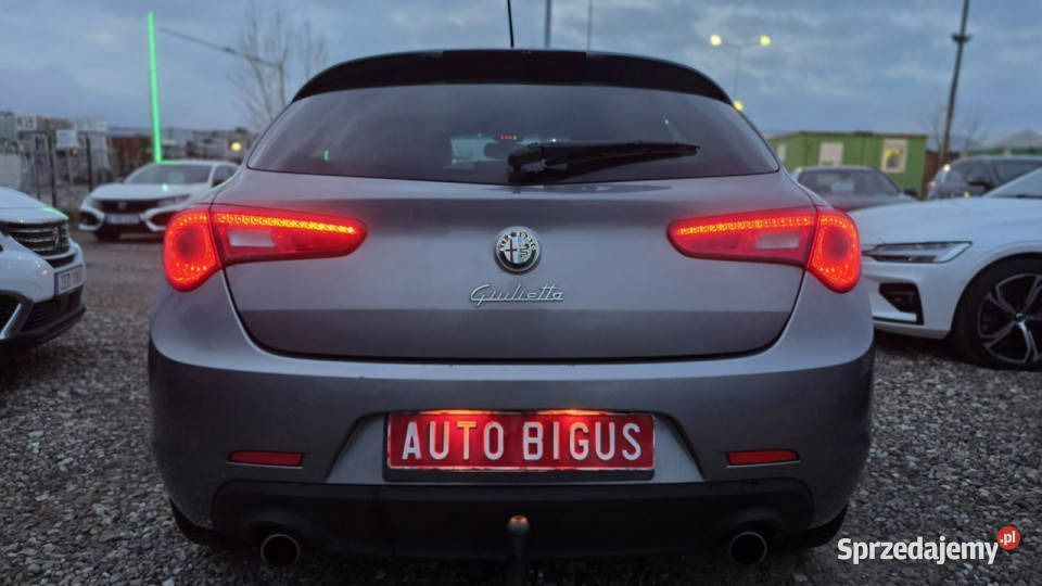 Alfa Romeo Giulietta ledy climatronic super stan Lębork sprzedam