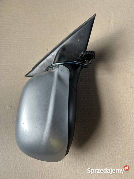 Lusterko prawe Passat b5 b5fl srebrne LA7W kujawsko-pomorskie Grudziądz