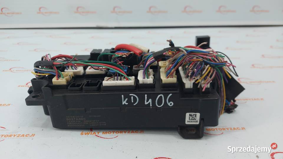 OUTLANDER PHEV 20 200 hybrid 15r skrzynka Skrzynki bezpieczników Kielce sprzedam