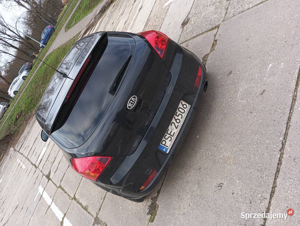 Kia Ceed uszkodzona do napraw lakierniczych Śrem sprzedam