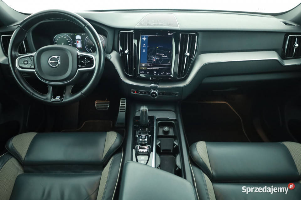 Volvo XC60 B5 AWD Piaseczno