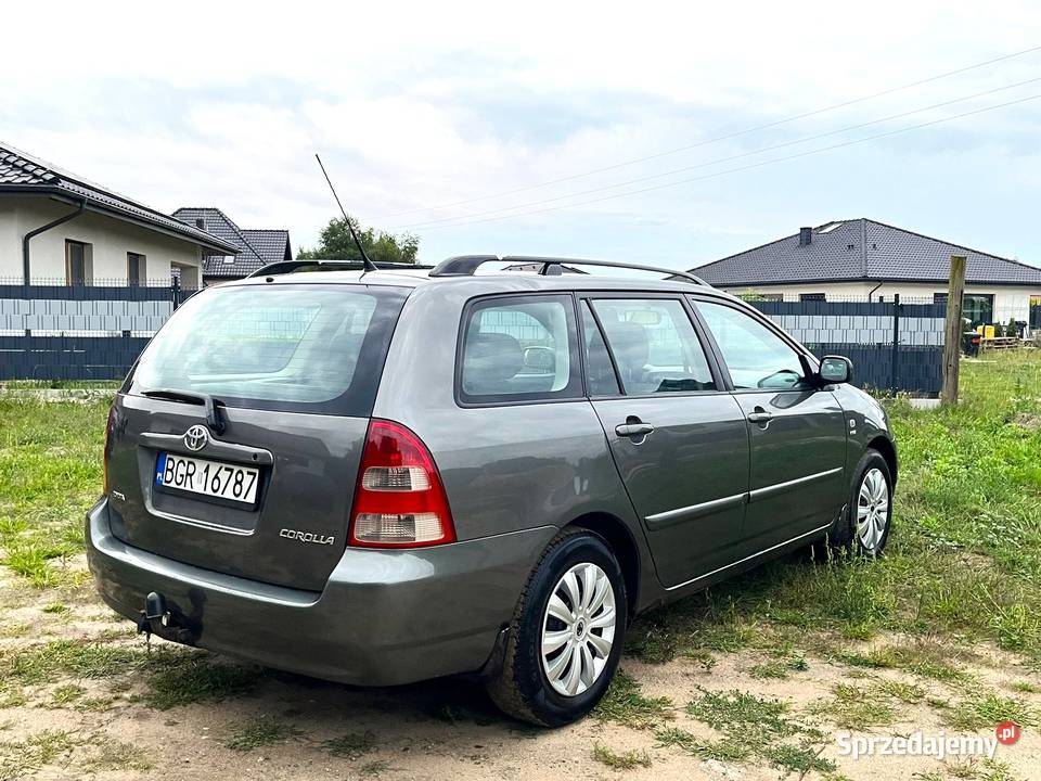 Toyota Corolla E12 LPG hak zadbana Rok produkcji 2003 kujawsko-pomorskie Bydgoszcz sprzedam