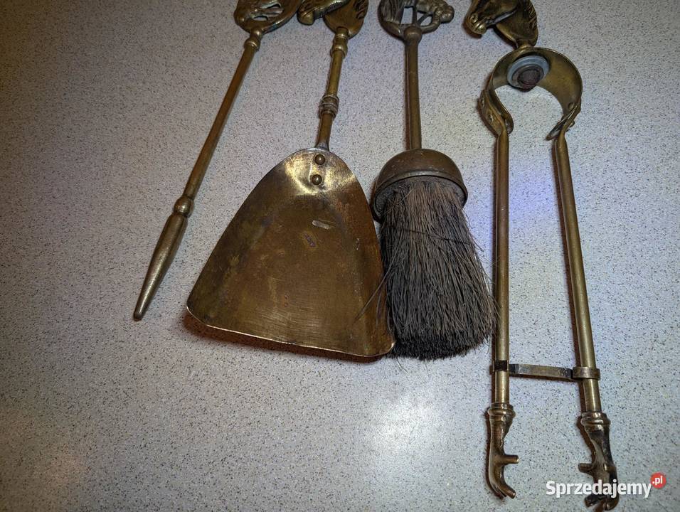 Zestaw kominkowy wykonany z mosiądzu Piła