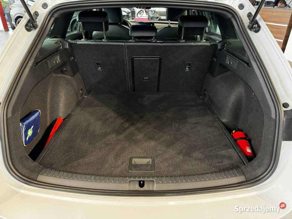 Cupra Leon Sportstourer 15 eTSI 150 DSG 2023 r Leon Sportstourer sprzedam