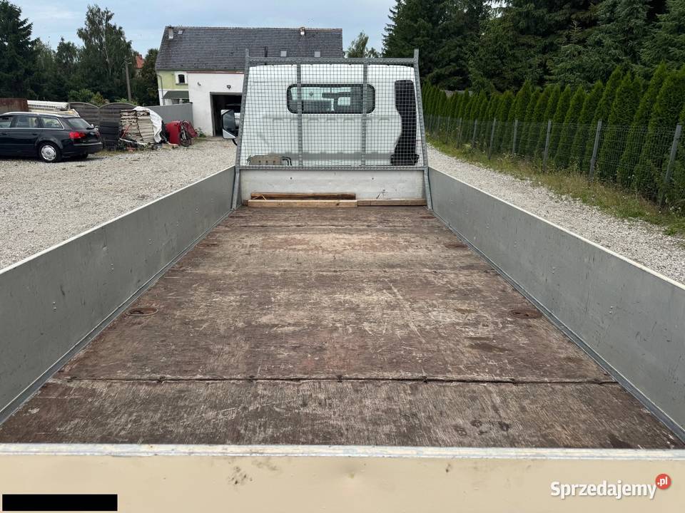 Mitsubishi Canter skrzyniowy 30 diesel 150 2010r diesel Jawor sprzedam