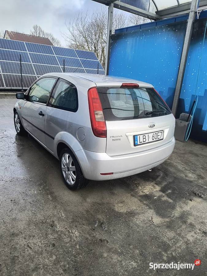 Ford Fiesta 6 125b klima długie opłaty 15 lat w Siedliszcze