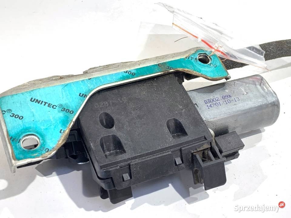 ZAMEK KLAPY TYŁ PORSCHE PANAMERA SportowyCoupe