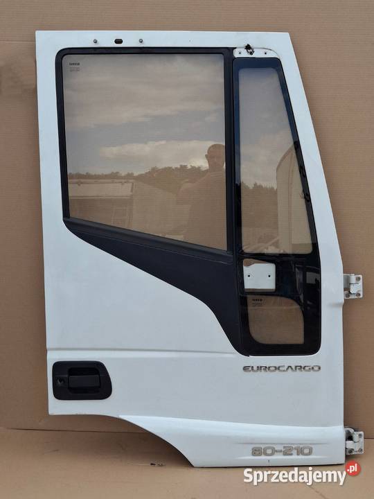 IVECO EUROCARGO DRZWI PRAWE SZYBA MECHANIZM Bieleń