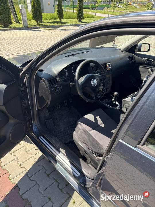 Volkswagen Bora 2005r Wola Lubecka