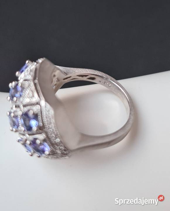 Srebrny pierścionek z tanzanitami i diamentami Otwock