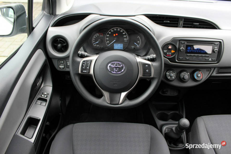 Toyota Yaris LPG 72 SalonPL FV23 1WŁ Rej2021 ASO gniazdo AUX