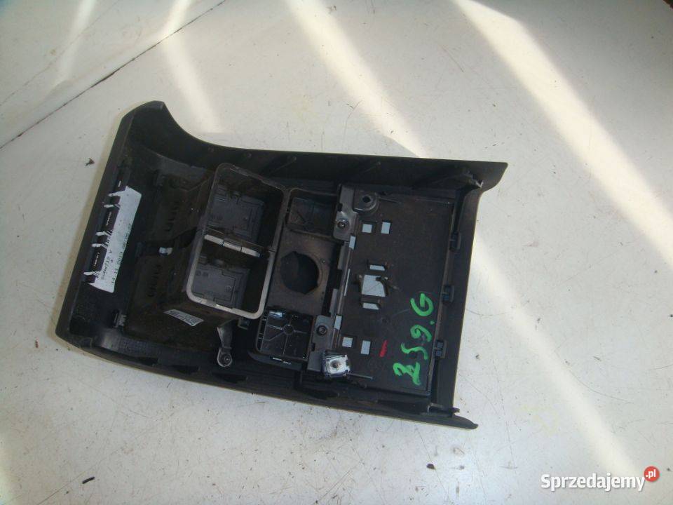 KRATKA NAWIEWU VW PASSAT B7 3AA819203 Części samochodowe Włoszczowa