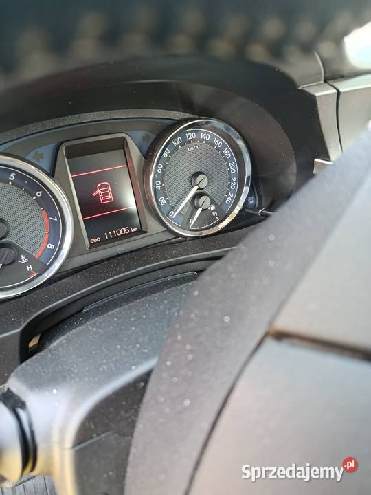 Toyota Corolla e16 światła LED śląskie