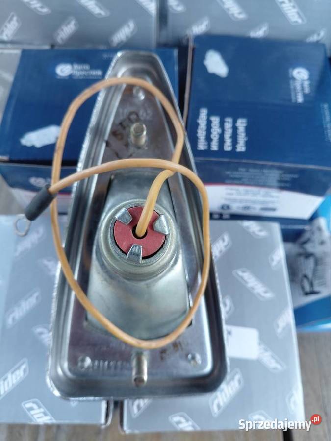 Moskwicz 412408 kierunkowskaz uniwersalne kujawsko-pomorskie Radziejów sprzedam