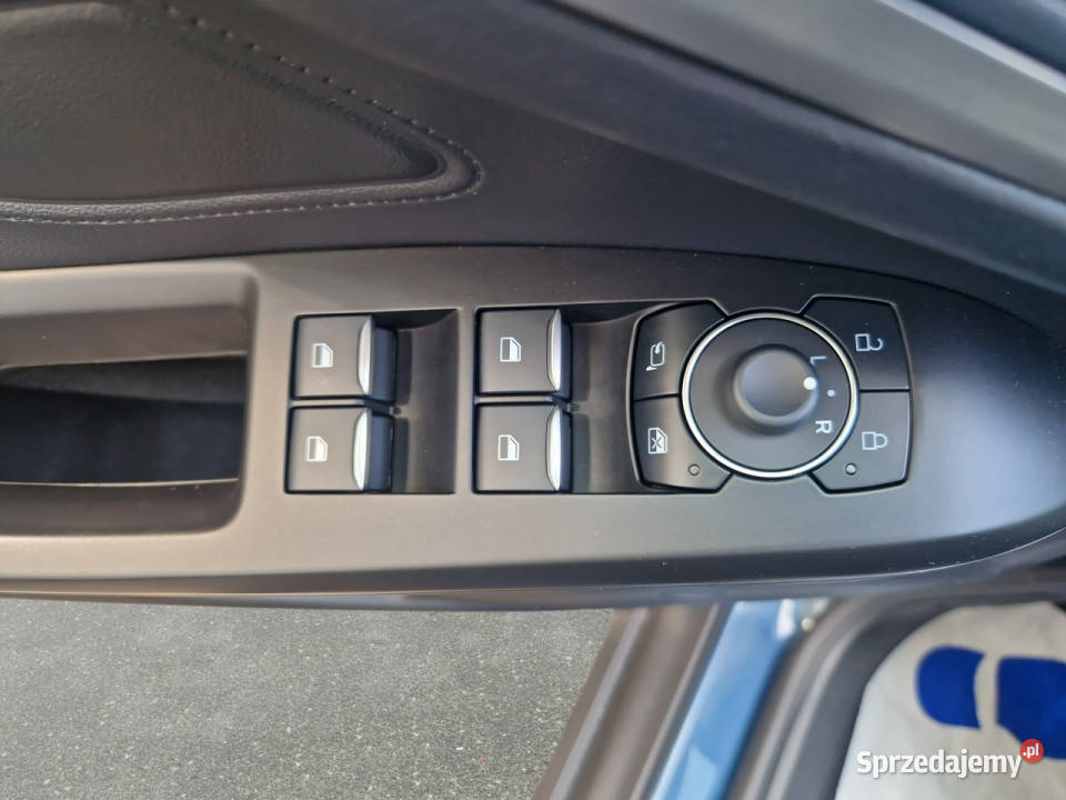 Ford Focus 10 EcoBoost mHEV Titanium X Z