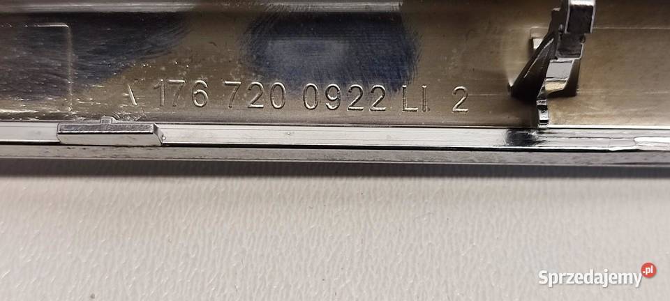 MERCEDES X117 CLA DEKOR LISTWA DRZWI LEWY PRZÓD