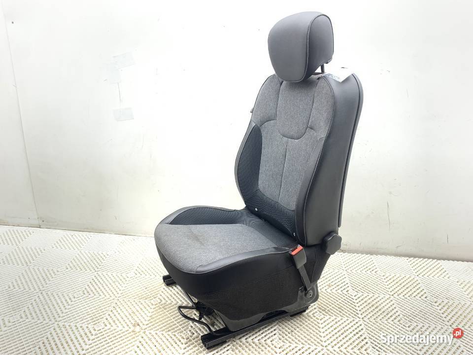 FOTEL PRAWY PRZÓD RENAULT CAPTUR I Crossover