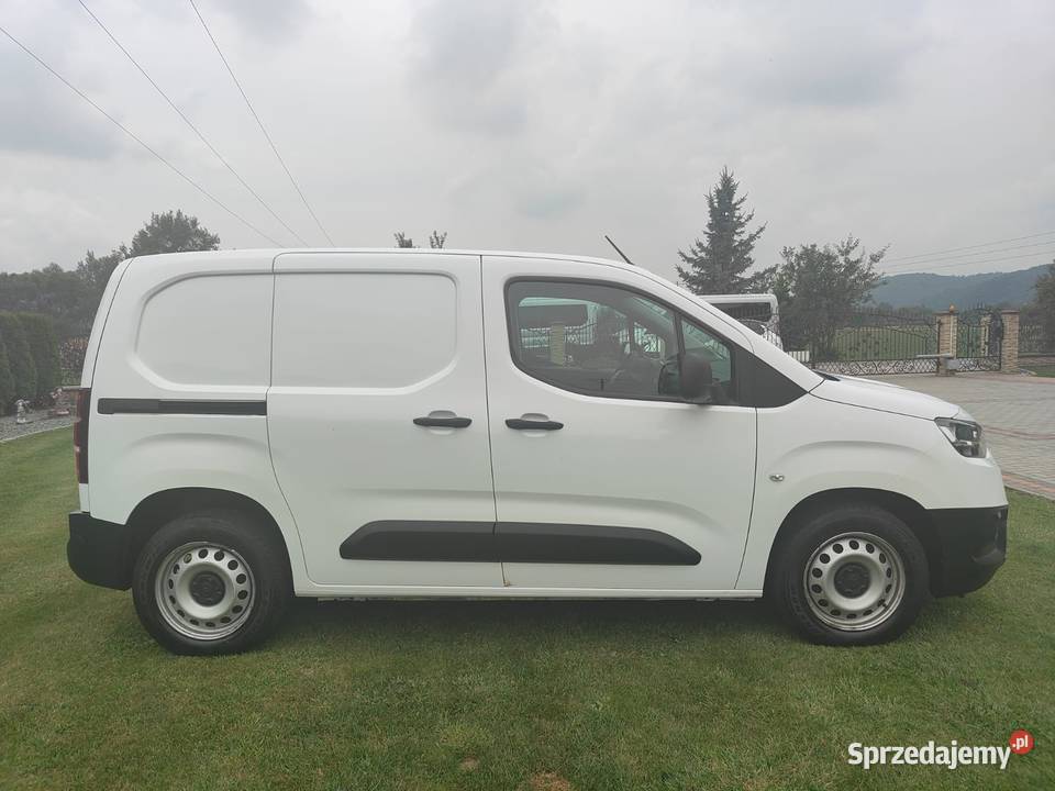 Toyota Proace City 2021r 15 102 Salon Polska małopolskie Tarnów