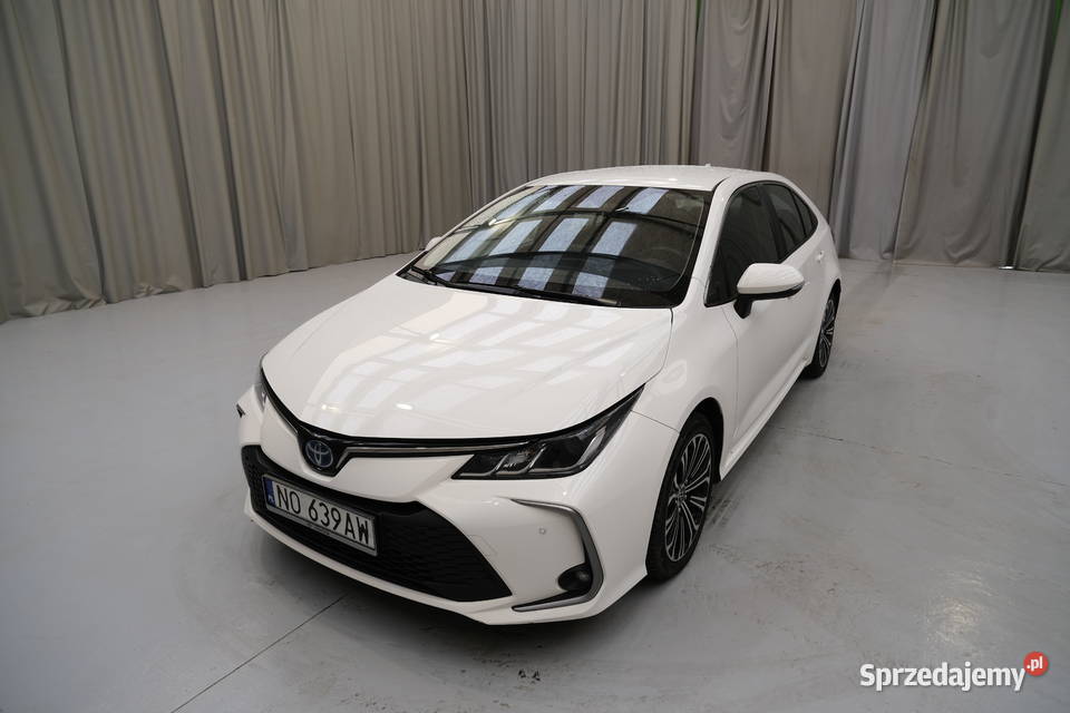 TOYOTA COROLLA 2023 179800 ccm 98 160750km Warszawa