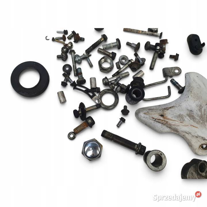 ZESTW ŚRUBEK SZPILEK NAKRĘTEK Suzuki SFV650 SFV lubelskie Chełm
