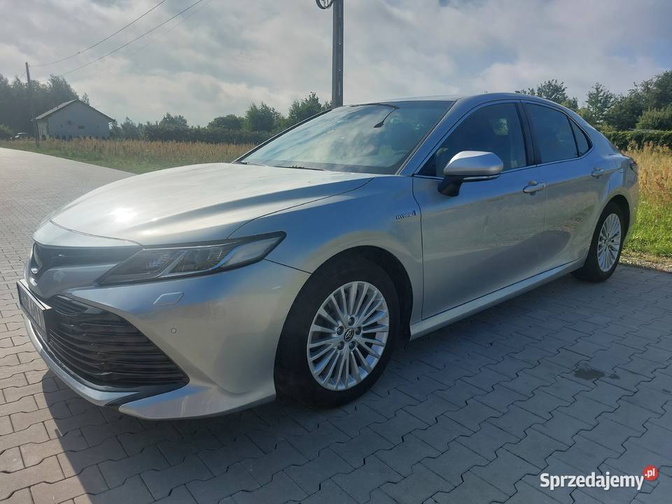 Toyota Camry Hybrid Chynów