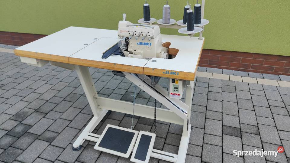 Maszyna krawiecka owerlok juki servo