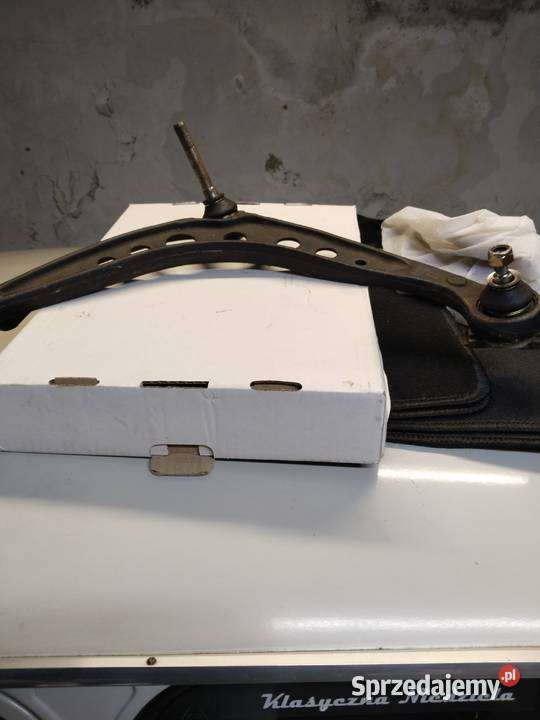 Wachacz przedni prawy Bmw E 36