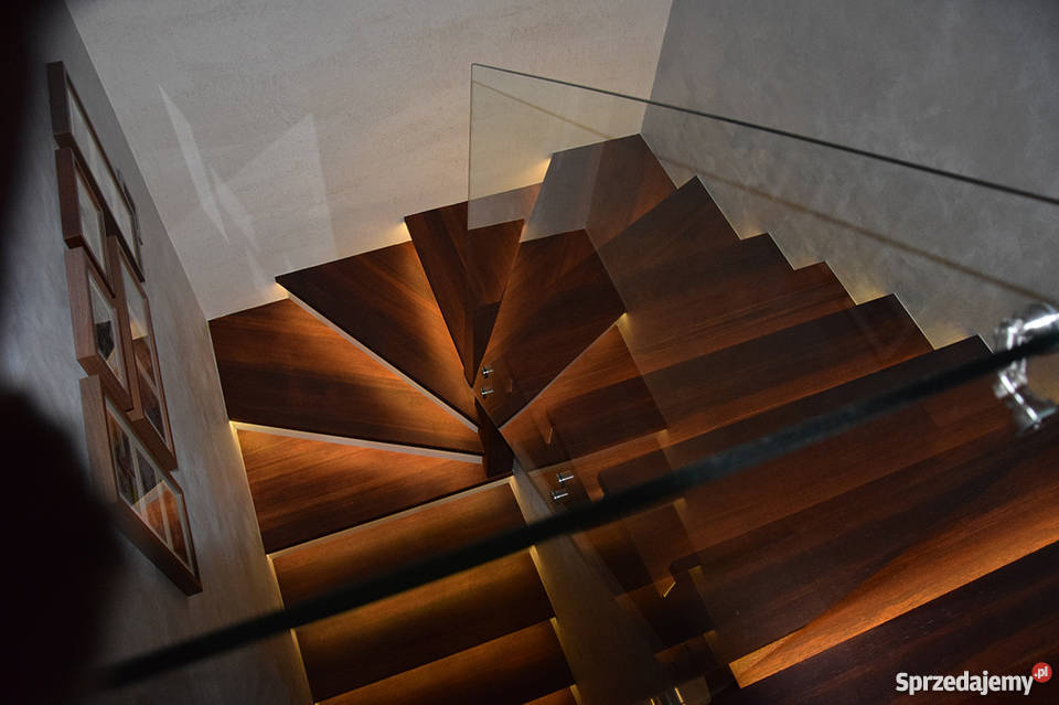 Cyklinowanie Renowacja Montaż podłogi schody Warszawa