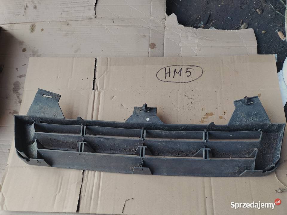 GRILL ATRAPA OPEL KADETT KADET 90243244 Karoseria Kamień-Kolonia