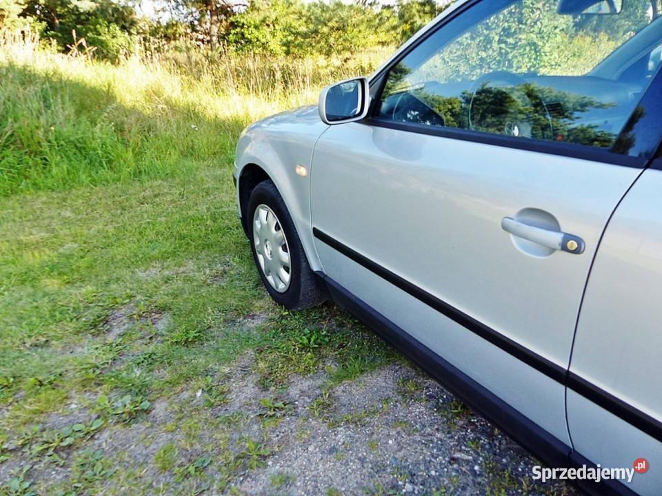 Volkswagen Passat 18iCOMFORTLINEClimatronicPełna Rok produkcji 2000